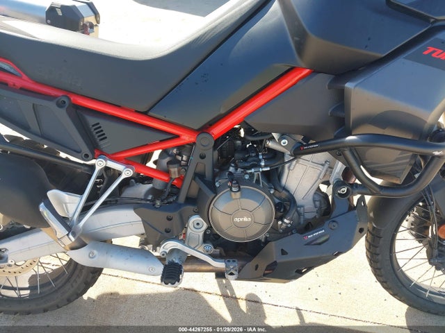ZD4XBUA08RS002339 Aprilia Tuareg 660