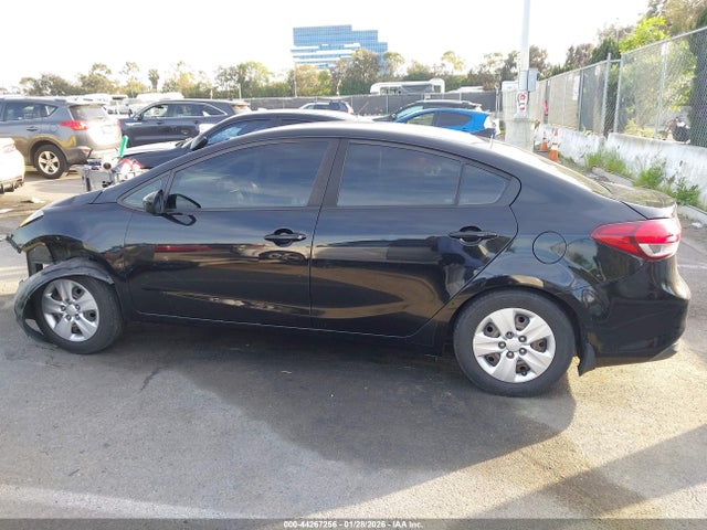 KIA FORTE LX 2018 3KPFK4A79JE249848 Image 14