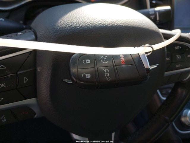 Продаж на аукціоні авто 2017 Chrysler 200 Limited Platinum, vin: 1C3CCCAB1HN508423, номер лоту: 44267262