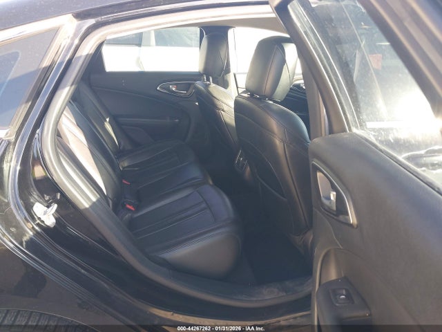 Продаж на аукціоні авто 2017 Chrysler 200 Limited Platinum, vin: 1C3CCCAB1HN508423, номер лоту: 44267262