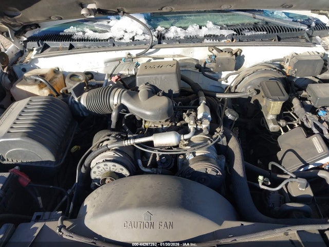 44267292 :رقم المزاد ، 1GYEK13R3YR151965 vin ، 2000 Cadillac Escalade مزاد بيع