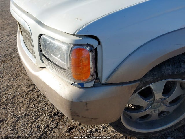 44267292 :رقم المزاد ، 1GYEK13R3YR151965 vin ، 2000 Cadillac Escalade مزاد بيع