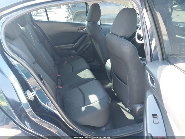 3MZBN1U71HM157176 Mazda Mazda3 Sport