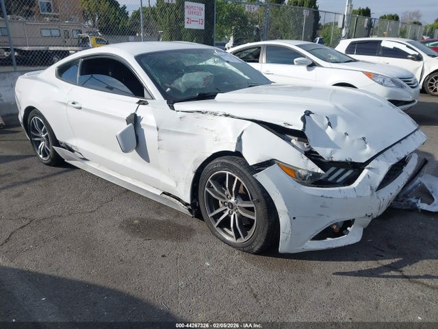 2016 1FA6P8TH2G5209362 main image