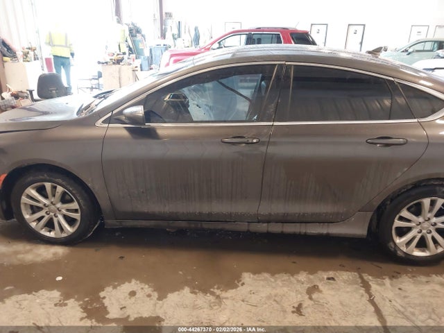 Продажа на аукционе авто 2017 Chrysler 200 Limited Platinum, vin: 1C3CCCAB4HN506830, номер лота: 44267370