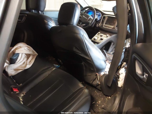 Продажа на аукционе авто 2017 Chrysler 200 Limited Platinum, vin: 1C3CCCAB4HN506830, номер лота: 44267370