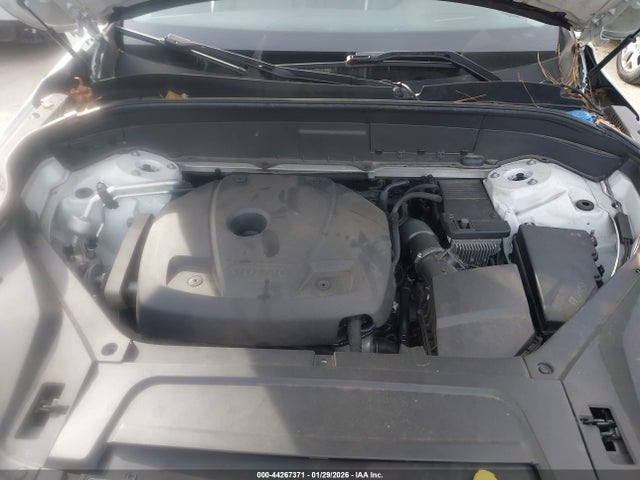 2018 VOLVO XC90 YV4102CK7J1334757 Photo 9
