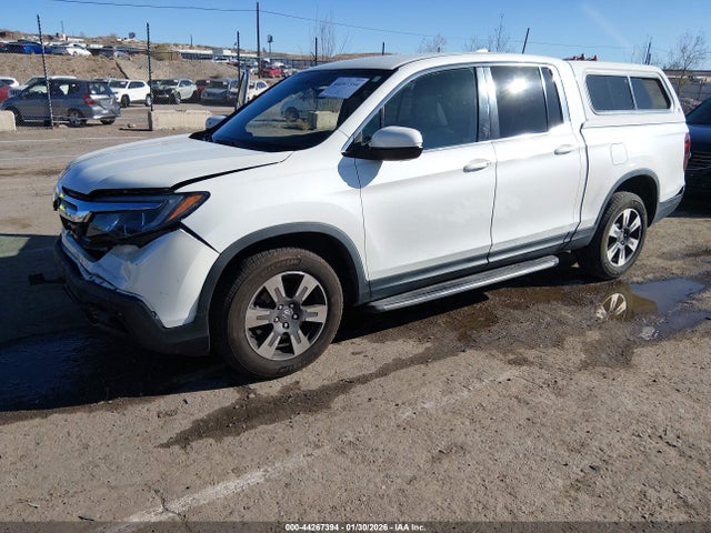 Honda Ridgeline Rtl 2017 5FPYK3F54HB020239 Image 2