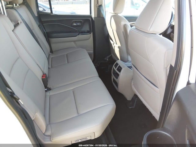 Honda Ridgeline Rtl 2017 5FPYK3F54HB020239 Image 8
