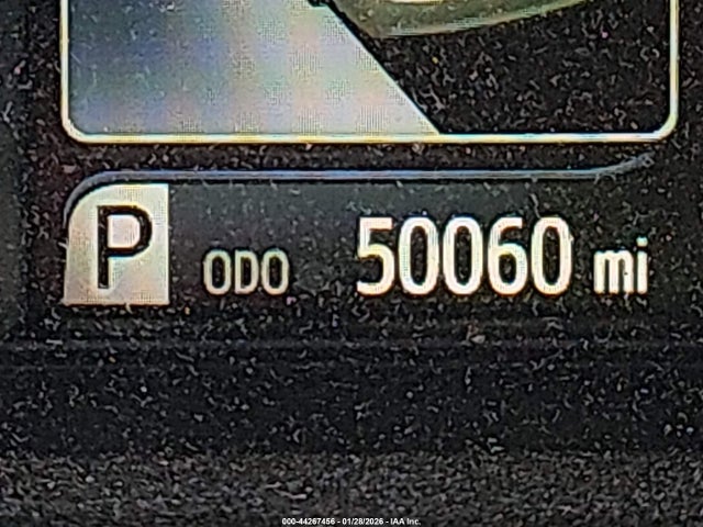 4T1BF1FK5HU806065 Toyota CAMRY SE