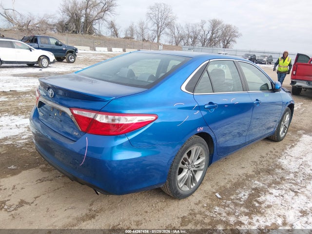 4T1BF1FK5HU806065 Toyota CAMRY SE