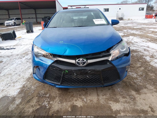 4T1BF1FK5HU806065 Toyota CAMRY SE