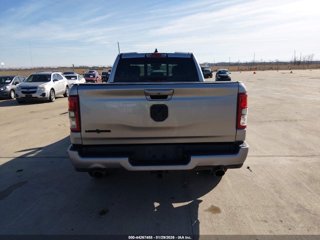1C6RREBT0NN193849 RAM 1500 Lone Star 4x2 6&#039;4 Box
