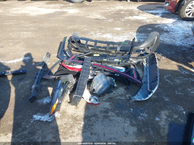 5NMJECAE3NH008098 Hyundai Tucson Limited