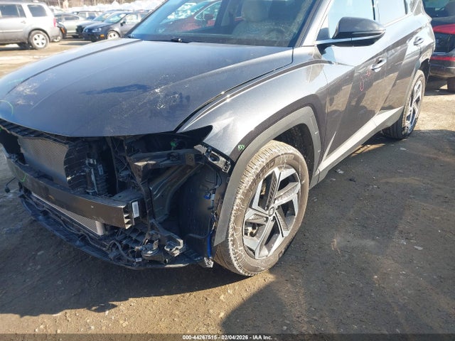 5NMJECAE3NH008098 Hyundai Tucson Limited
