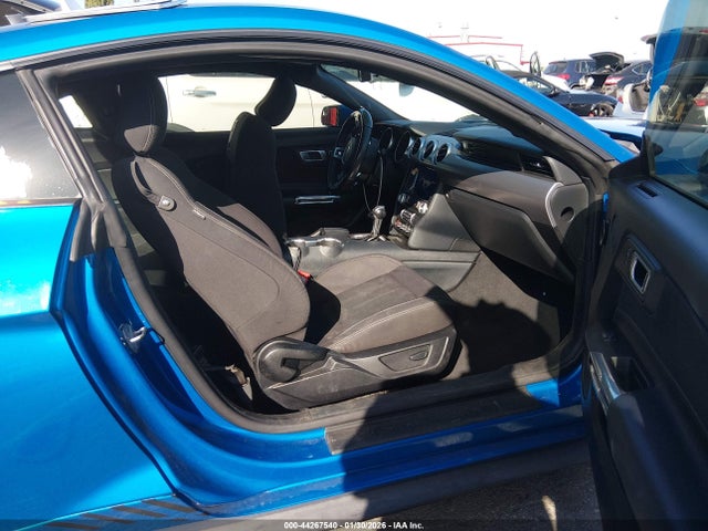 Ford Mustang Ecoboost Fastback 2020 1FA6P8THXL5176833 Image 5