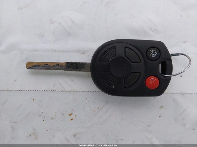 1FADP3K28GL315303 Ford FOCUS SE