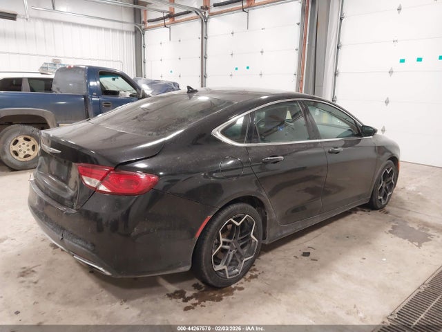 1C3CCCEGXFN589389 Chrysler 200 C