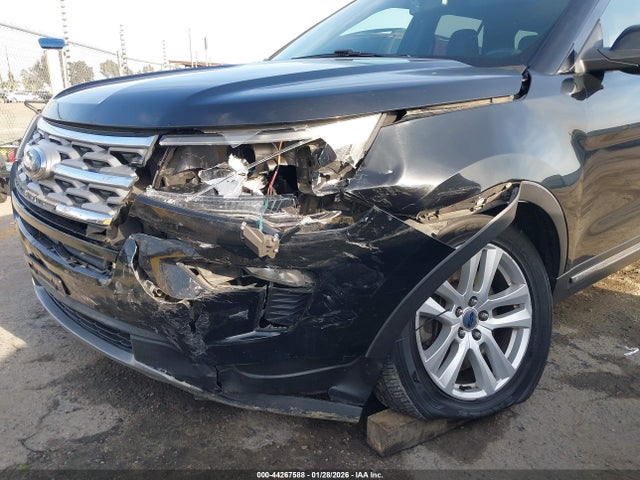Ford EXPLORER XLT 2018 1FM5K8D80JGB91342 Image 6