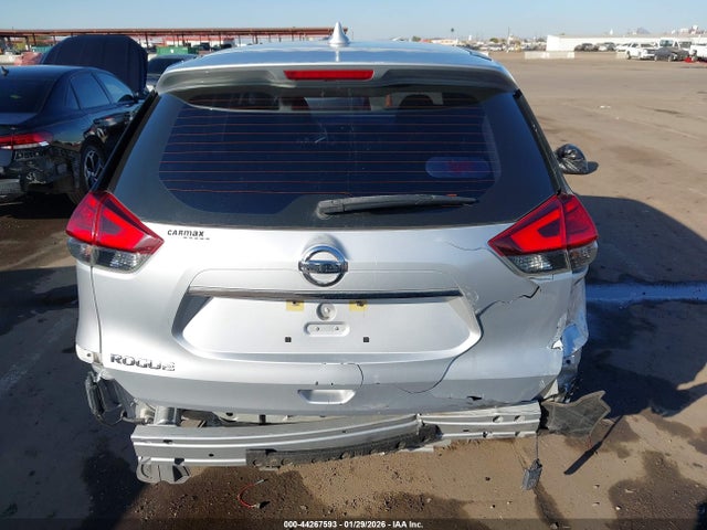 Nissan ROGUE S 2017 KNMAT2MTXHP604671 Image 17