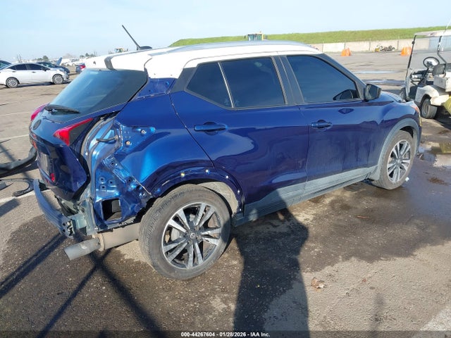 3N1CP5CU1JL503211 Nissan KICKS SV