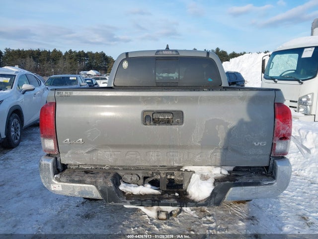 3TMCZ5AN8MM377995 Toyota Tacoma Sr5 V6