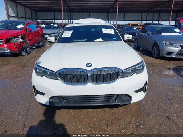 44267630 :رقم المزاد ، 3MW5R1J09L8B21844 vin ، 2020 Bmw 330i مزاد بيع