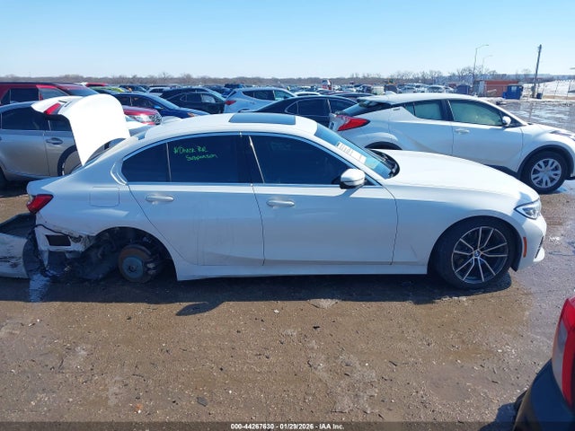 44267630 :رقم المزاد ، 3MW5R1J09L8B21844 vin ، 2020 Bmw 330i مزاد بيع