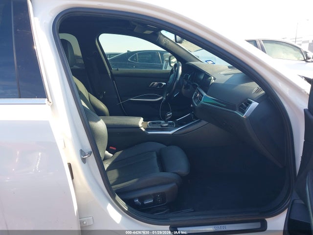 2020 BMW 330I 3MW5R1J09L8B21844 Photo 4