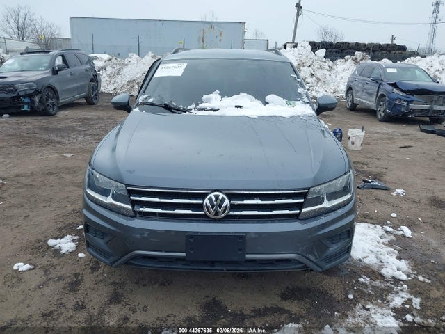 3VV3B7AX4MM072271 Volkswagen Tiguan 2.0t Se/2.0t Se R-line Black/2.0t Sel