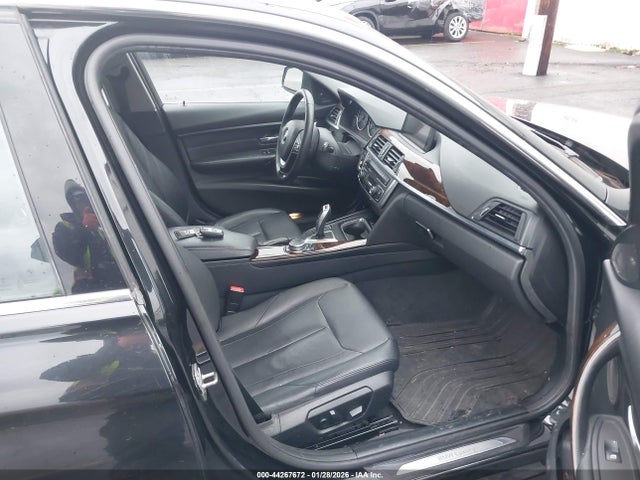 WBA3A5C50FF610353 BMW 328I