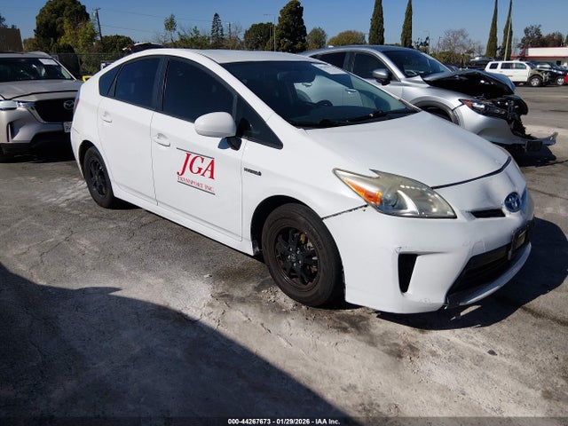 Toyota Prius Two 2014 JTDKN3DU4E0372828 головне зображення