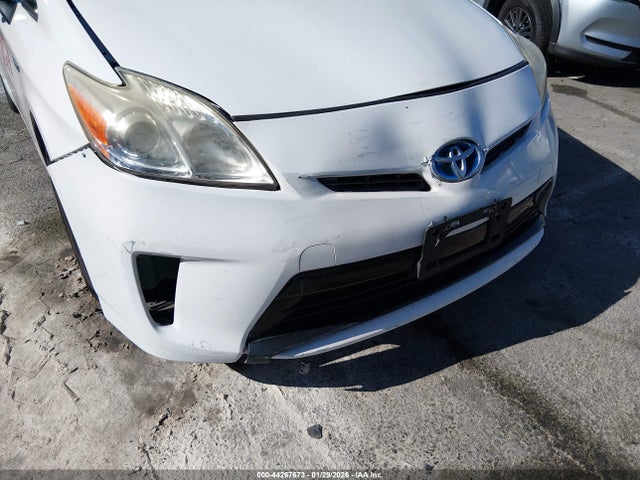 Toyota Prius Two 2014 JTDKN3DU4E0372828 Image 6