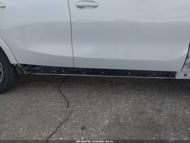 5UX43EX09T9125881 BMW X6 M60i