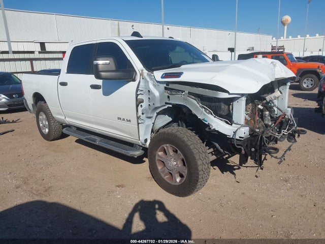 Продажа на аукционе авто 2024 Ram 2500 Big Horn  4x4 6'4 Box, vin: 3C6UR5DL1RG338497, номер лота: 44267702