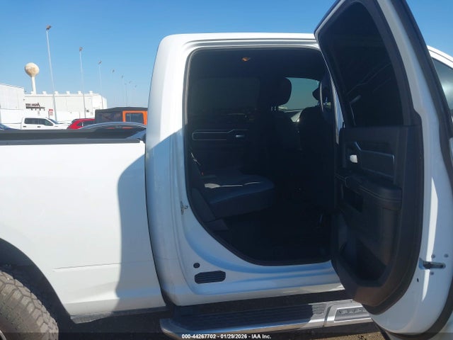 2024 Ram 2500 Big Horn  4x4 6'4 Box მანქანა იყიდება აუქციონზე, vin: 3C6UR5DL1RG338497, აუქციონის ნომერი: 44267702