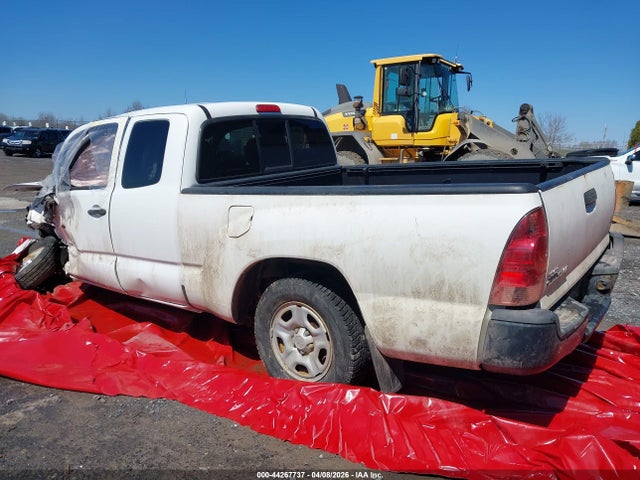 2014 TOYOTA TACOMA 5TFTX4CN0EX045283 Photo 2