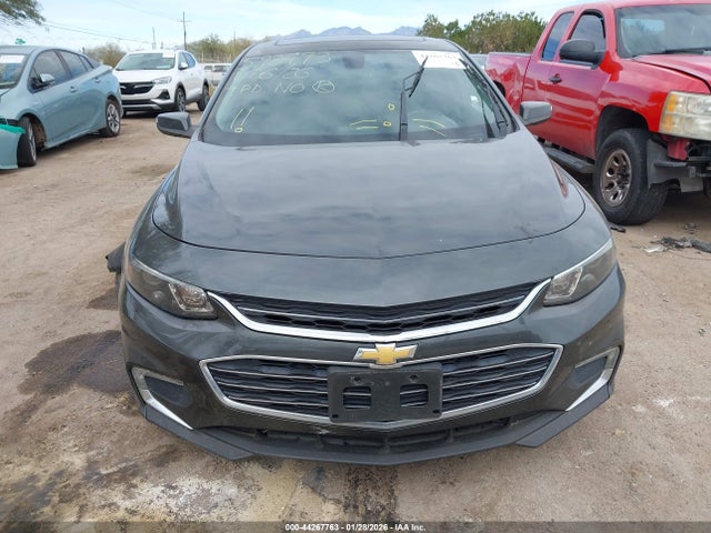 1G1ZE5ST2HF151517 Chevrolet MALIBU 1LT