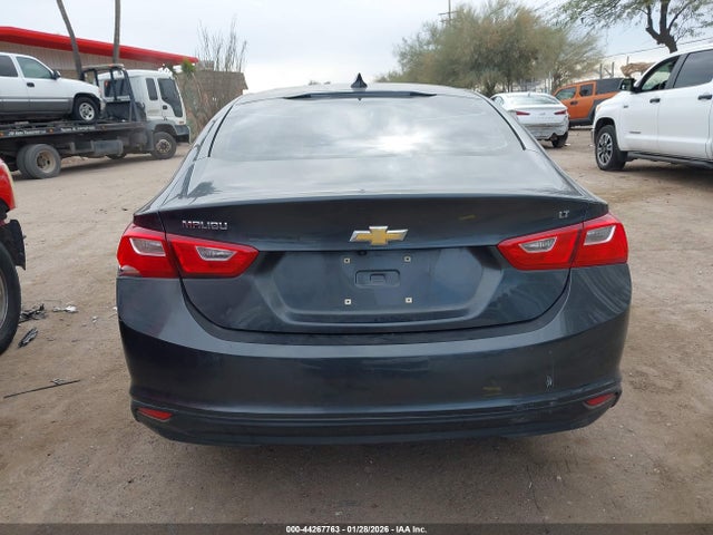 1G1ZE5ST2HF151517 Chevrolet MALIBU 1LT
