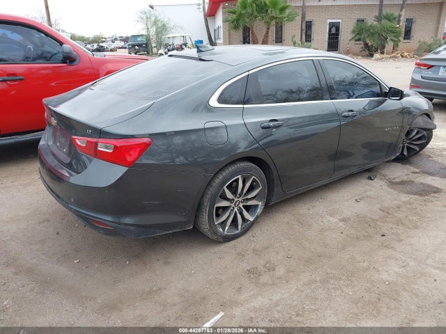 1G1ZE5ST2HF151517 Chevrolet MALIBU 1LT