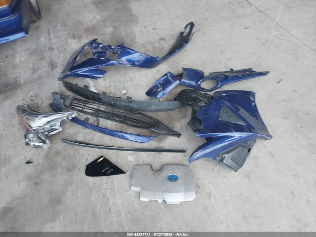 JTDKBRFU4H3055515 Toyota Prius Two