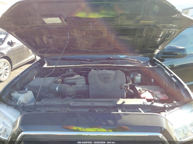 3TMAZ5CN5LM122806 Toyota Tacoma Sr5 V6