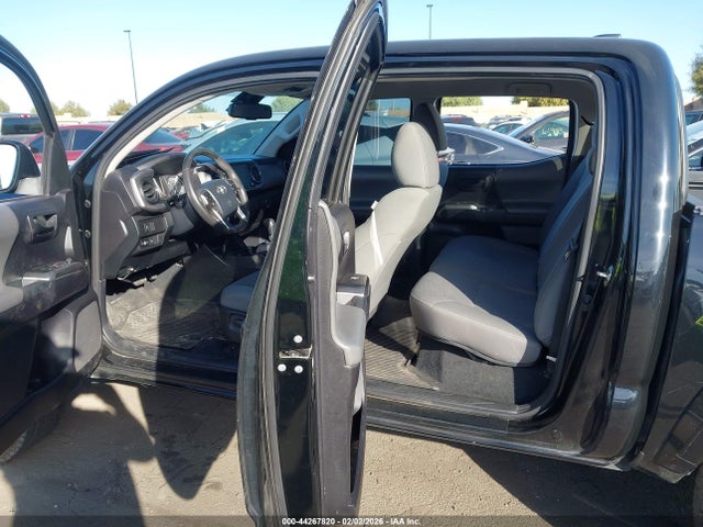 3TMAZ5CN5LM122806 Toyota Tacoma Sr5 V6