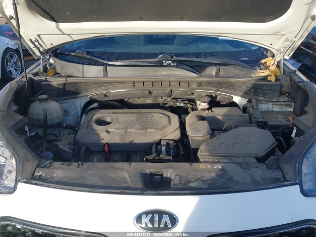 KNDPMCAC0J7450639 KIA Sportage Lx