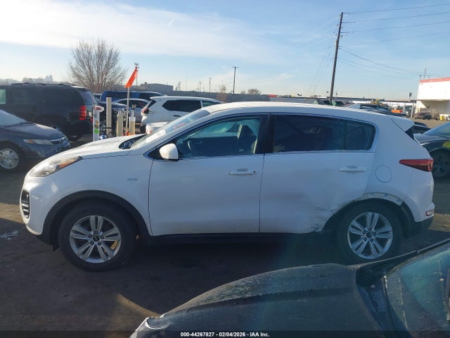 KNDPMCAC0J7450639 KIA Sportage Lx
