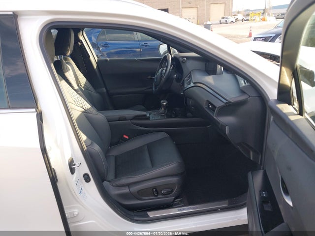 JTHX9JBH7N2056637 Lexus UX 250H