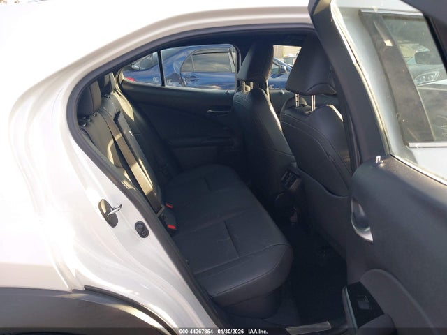 JTHX9JBH7N2056637 Lexus UX 250H