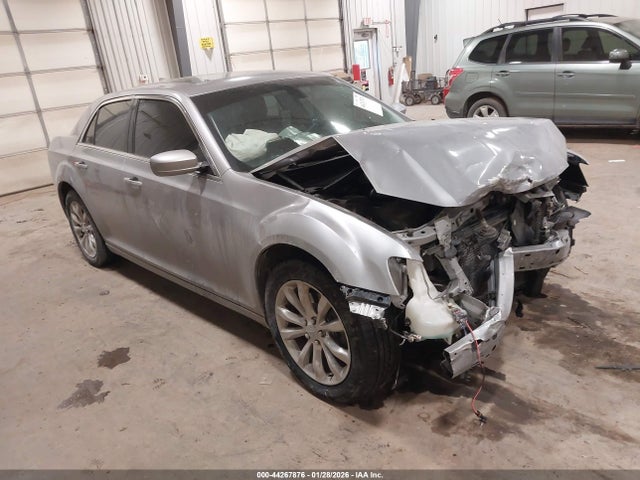 2016 CHRYSLER 300 2C3CCARGXGH216961