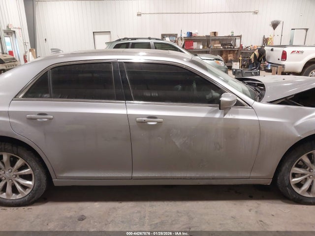 44267876 :رقم المزاد ، 2C3CCARGXGH216961 vin ، 2016 Chrysler 300 Limited مزاد بيع