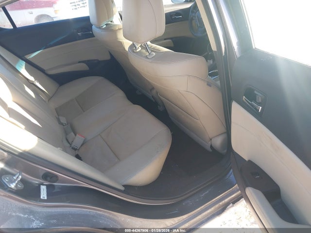 Продажа на аукционе авто 2013 Acura Ilx 2.0l, vin: 19VDE1F71DE000947, номер лота: 44267906